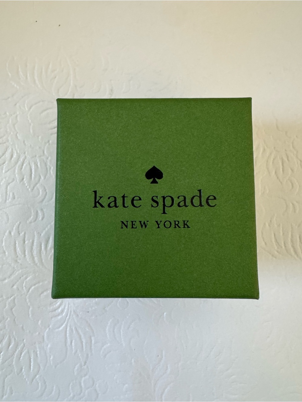Kate Spade pearl cat stud earrings - Picture 4 of 4